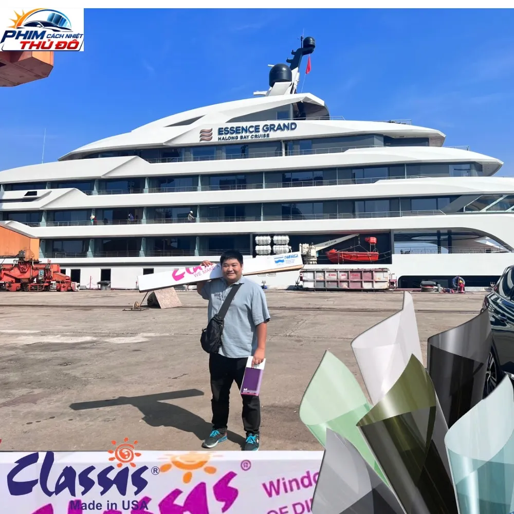 Dán Phim Cách Nhiệt Classis Spectra 20 Cho Vách Kính Du Thuyền: Giải Pháp Hạ Nhiệt Đỉnh Cao, Riêng Tư Gần Như Tuyệt Đối & Kháng Ăn Mòn Biển