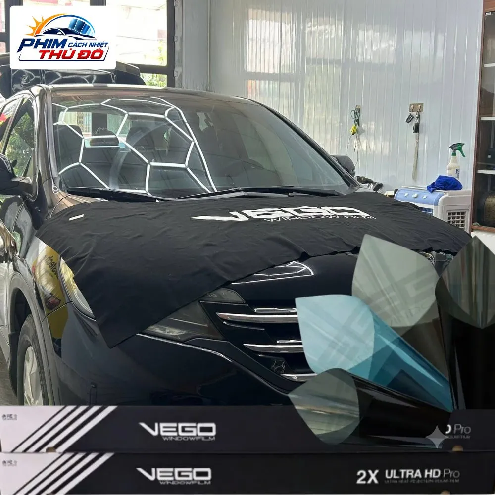 Dán phim cách nhiệt Vego Malaysia cho Toyota Camry (Gói VIP: Kính lái Top 70 Pro + Kính sườn & Hậu Top 20 Pro)