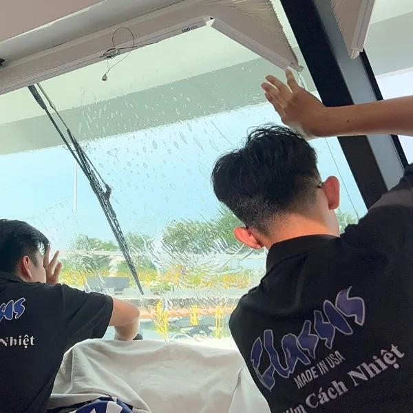 Phim Cách Nhiệt Cho Du Thuyền