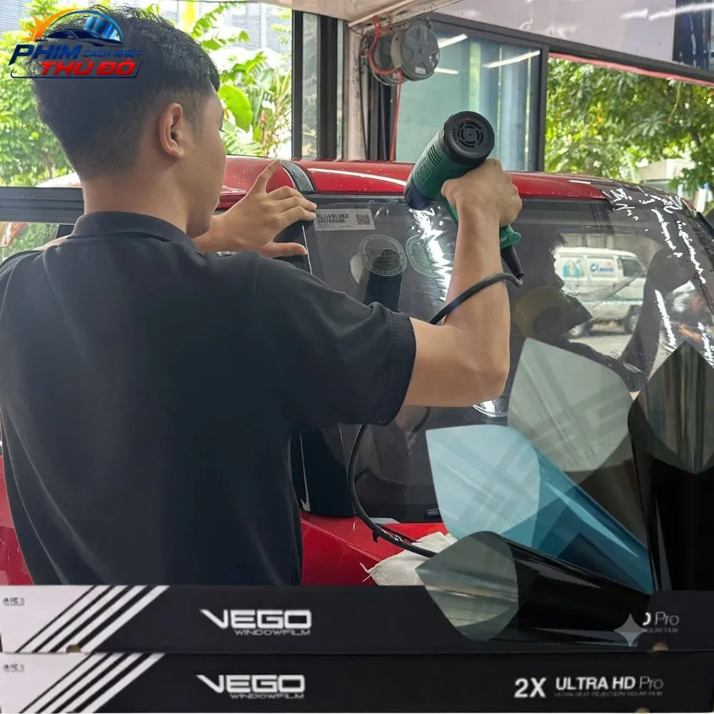 Dán phim cách nhiệt Vego Malaysia cho Mazda BT-50 (Gói VIP: Kính lái Top 70 Pro + Kính sườn & Hậu Top 20 Pro)