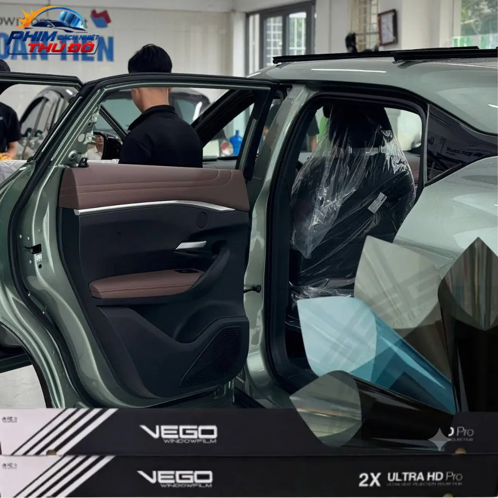 Dán phim cách nhiệt Vego Malaysia cho Mazda CX-8 (Gói VIP: Kính lái Top 70 Pro + Kính sườn & Hậu Top 20 Pro)